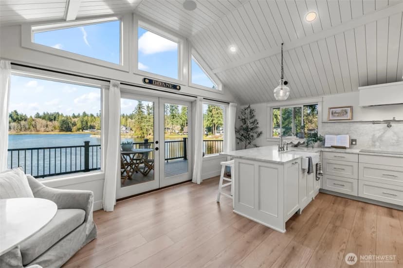 Property photo for 5915 Lagoon Lane Nw, Gig Harbor photo 10