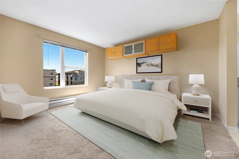 Property photo for 4343 Roosevelt Way Ne #401, Seattle photo 17