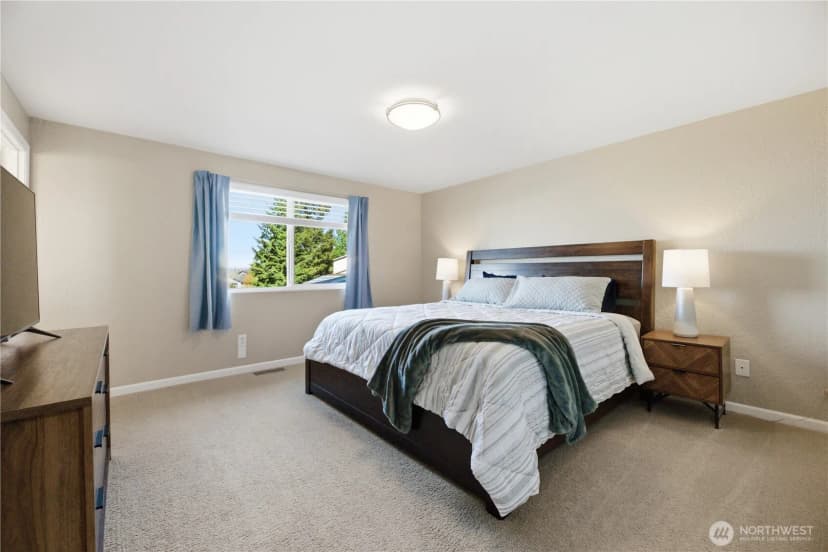 Property photo for 29819 5th Avenue Sw, Federal Way photo 12