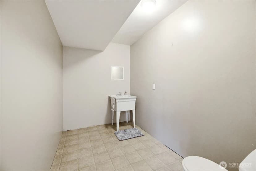 Property photo for 29819 5th Avenue Sw, Federal Way photo 22