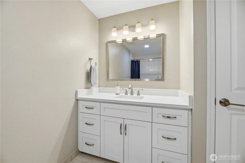 Property photo for 29819 5th Avenue Sw, Federal Way photo 16