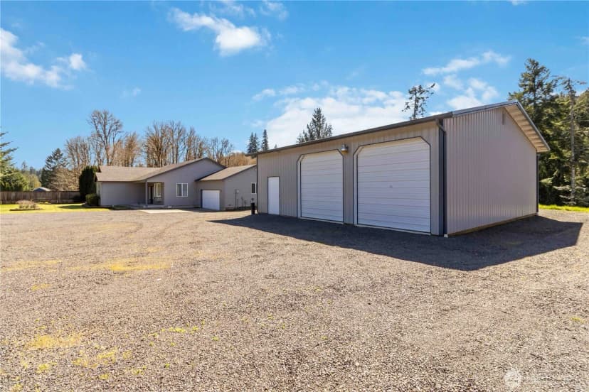 Property photo for 2035 Coal Creek Road, Longview photo 10