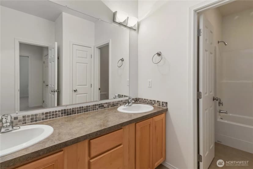 Property photo for 2035 Coal Creek Road, Longview photo 21