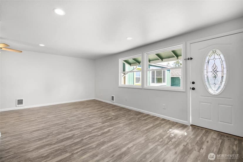 Property photo for 8705 12th Street Ne, Lake Stevens photo 7