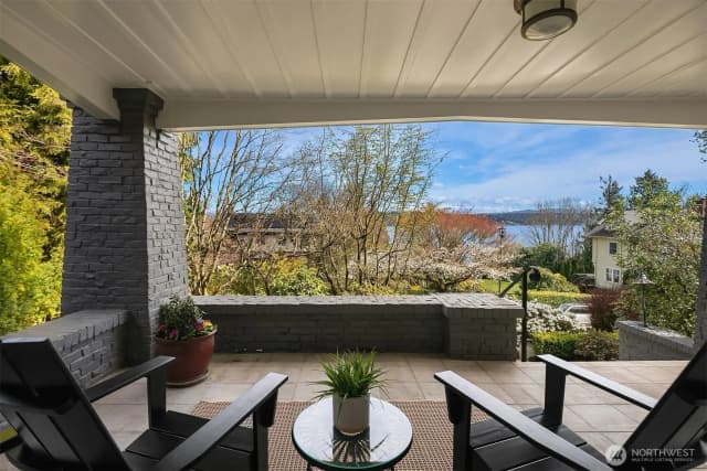 Property photo for 2647 Cascadia Avenue S, Seattle photo 4