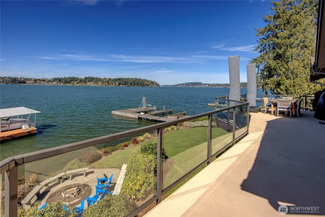 Property photo for 16 Meadow Lane, Mercer Island photo 5