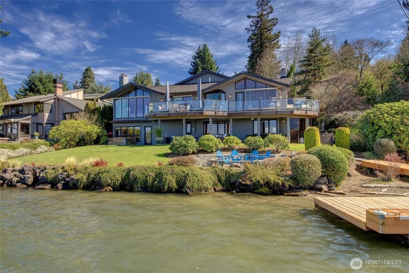 Property photo for 16 Meadow Lane, Mercer Island