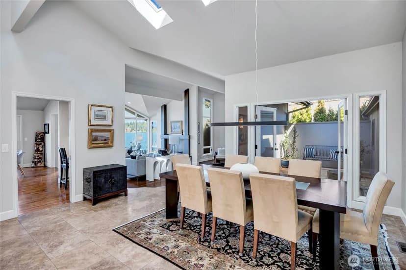 Property photo for 16 Meadow Lane, Mercer Island photo 12