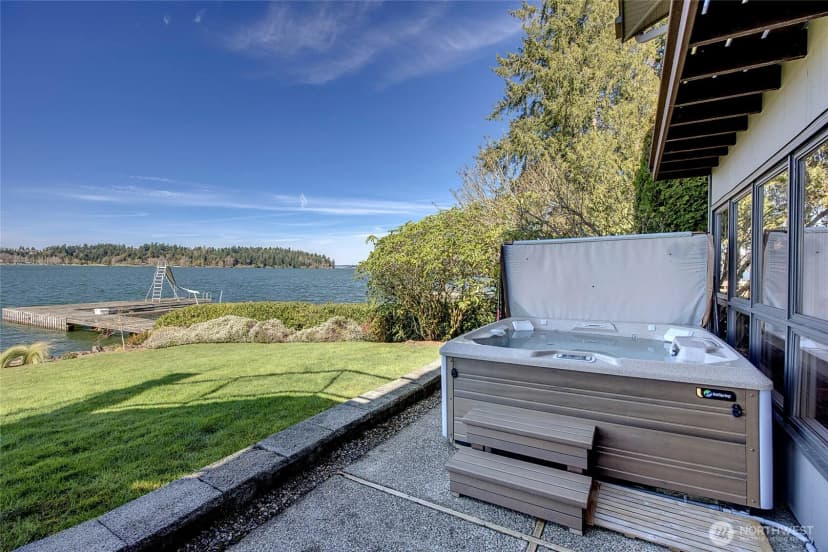 Property photo for 16 Meadow Lane, Mercer Island photo 27