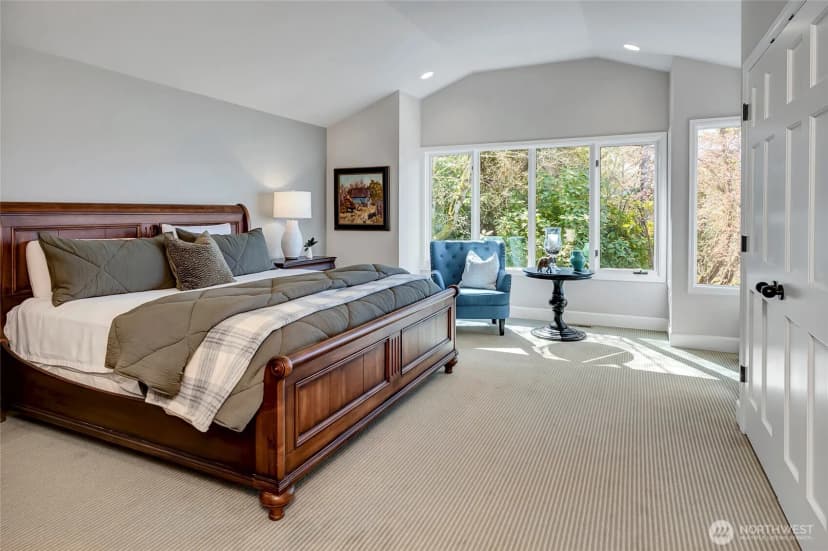 Property photo for 16 Meadow Lane, Mercer Island photo 20