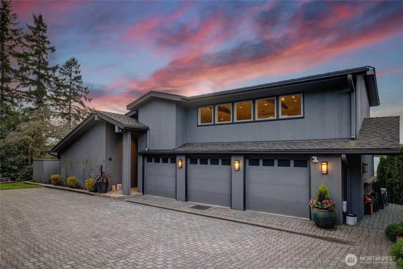 Property photo for 16 Meadow Lane, Mercer Island photo 6