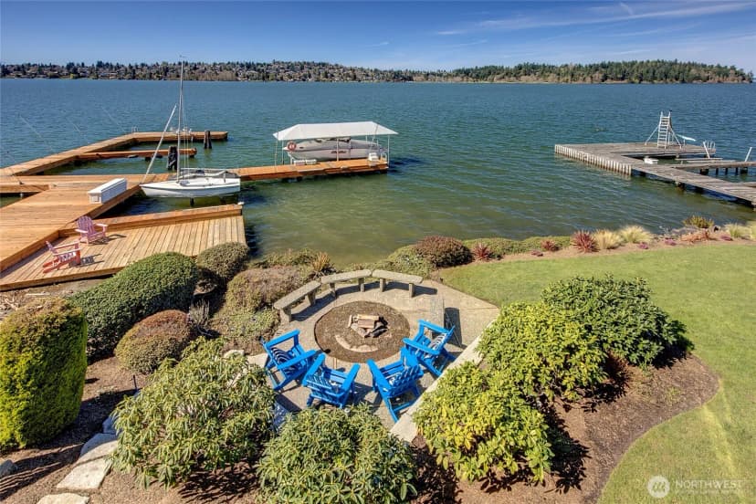 Property photo for 16 Meadow Lane, Mercer Island photo 2