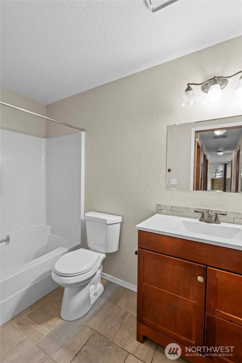 Property photo for 2315 Boulevard Court Se, Olympia photo 19
