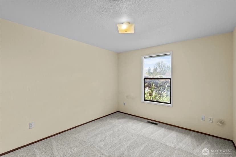 Property photo for 2315 Boulevard Court Se, Olympia photo 16