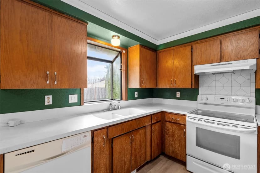 Property photo for 2315 Boulevard Court Se, Olympia photo 10