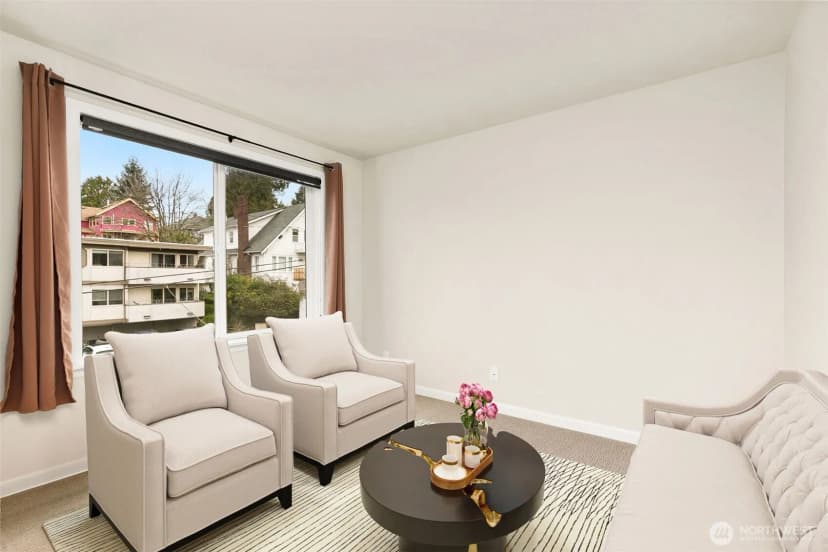 Property photo for 3926 1st Avenue Ne #31, Seattle photo 6