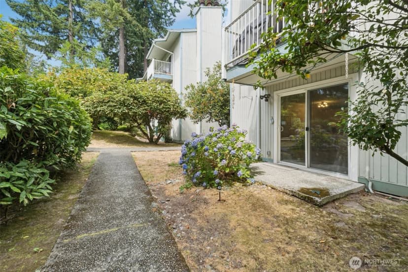 Property photo for 5806 200th Street Sw #f, Lynnwood photo 18