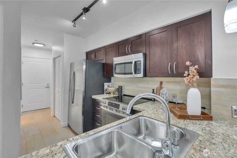 Property photo for 5450 Leary Avenue Nw #242, Seattle photo 7