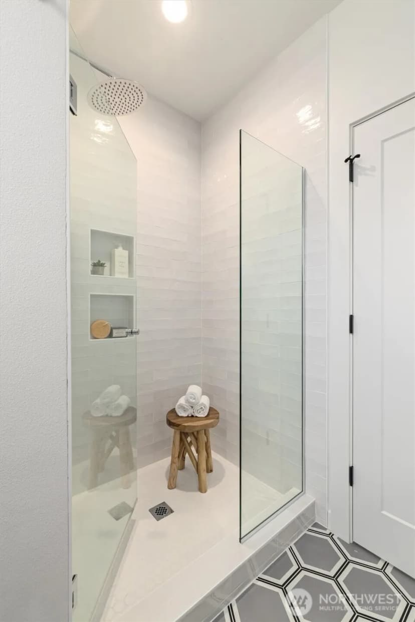 Property photo for 945 Nw 61st Street, Seattle photo 15
