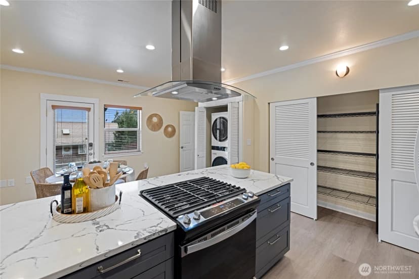 Property photo for 12421 6th Avenue Nw, Gig Harbor photo 3