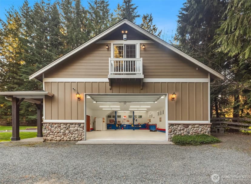 Property photo for 19808 Yew Way, Snohomish photo 20