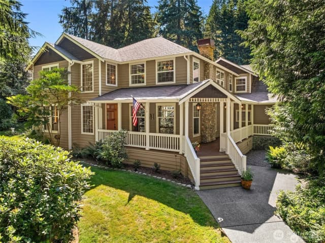 Property photo for 19808 Yew Way, Snohomish