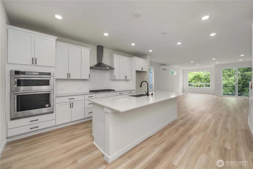 Property photo for 4027 Aberdeen Way Ne, Renton photo 30