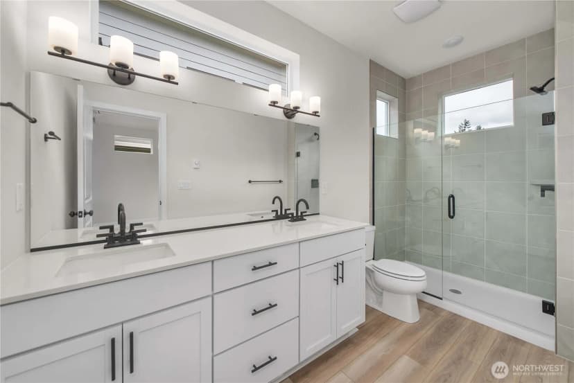 Property photo for 4027 Aberdeen Way Ne, Renton photo 19