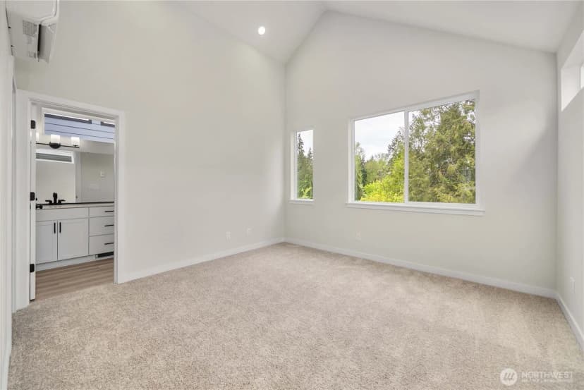 Property photo for 4027 Aberdeen Way Ne, Renton photo 15