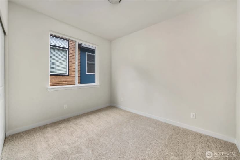 Property photo for 4027 Aberdeen Way Ne, Renton photo 10