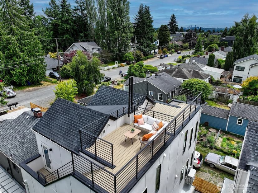 Property photo for 8733 13th Avenue Nw #c, Seattle photo 2
