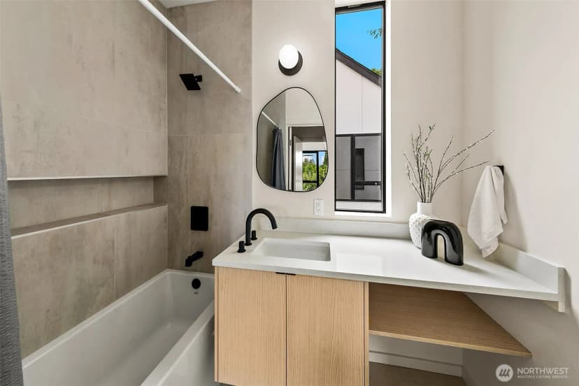 Property photo for 8733 13th Avenue Nw #c, Seattle photo 15
