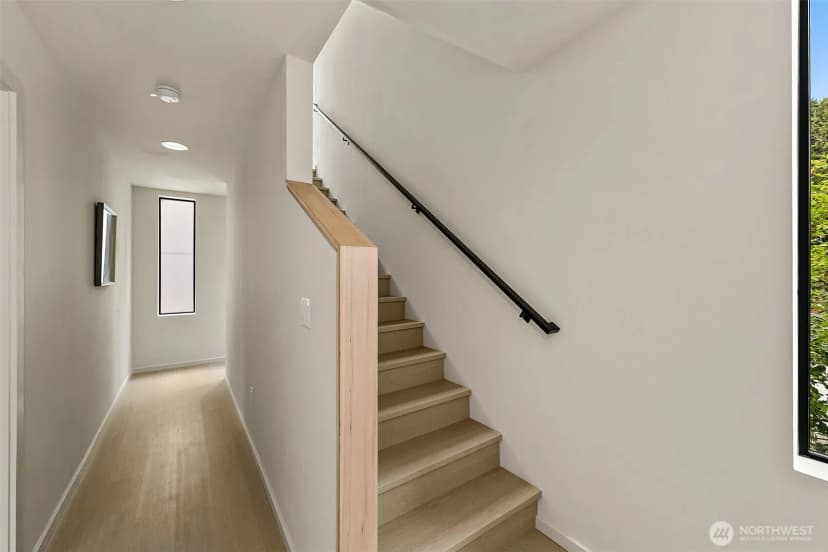 Property photo for 8733 13th Avenue Nw #c, Seattle photo 11