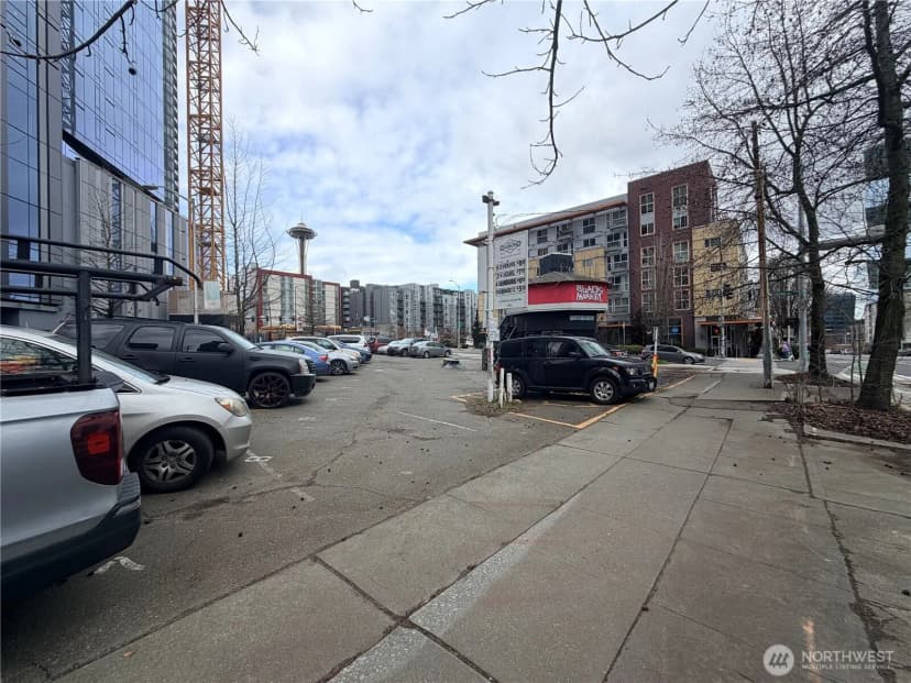 Property photo for 2404 7th Avenue, Seattle photo 7