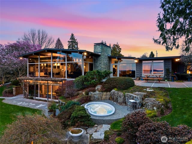 Property photo for 316 Heather Road, Everett