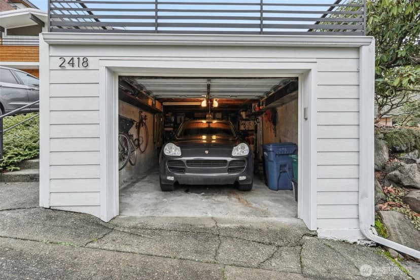 Property photo for 2418 W Boston, Seattle photo 30