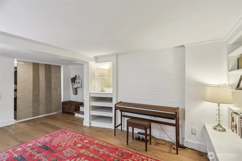 Property photo for 2418 W Boston, Seattle photo 24