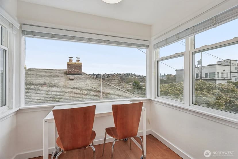 Property photo for 2418 W Boston, Seattle photo 9
