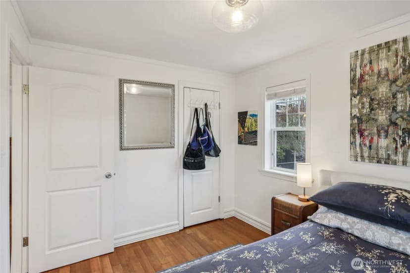 Property photo for 2418 W Boston, Seattle photo 17