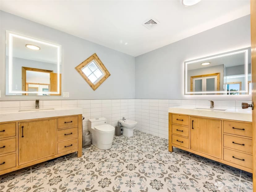 Property photo for 35405 F Place, Ocean Park photo 27