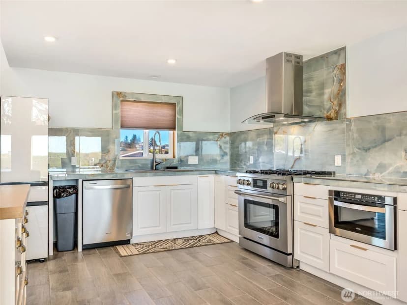 Property photo for 35405 F Place, Ocean Park photo 13