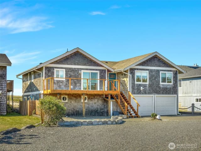 Property photo for 35405 F Place, Ocean Park photo 2