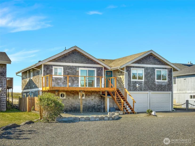 Property photo for 35405 F Place, Ocean Park photo 2