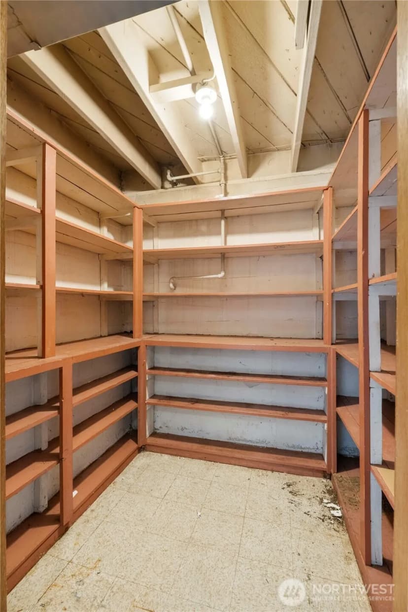 Property photo for 10702 39th Avenue Sw, Seattle photo 26