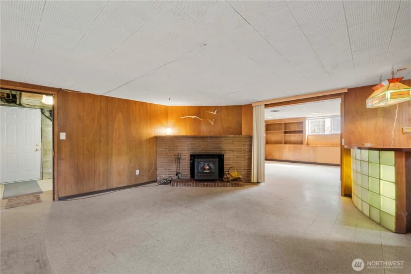 Property photo for 10702 39th Avenue Sw, Seattle photo 22