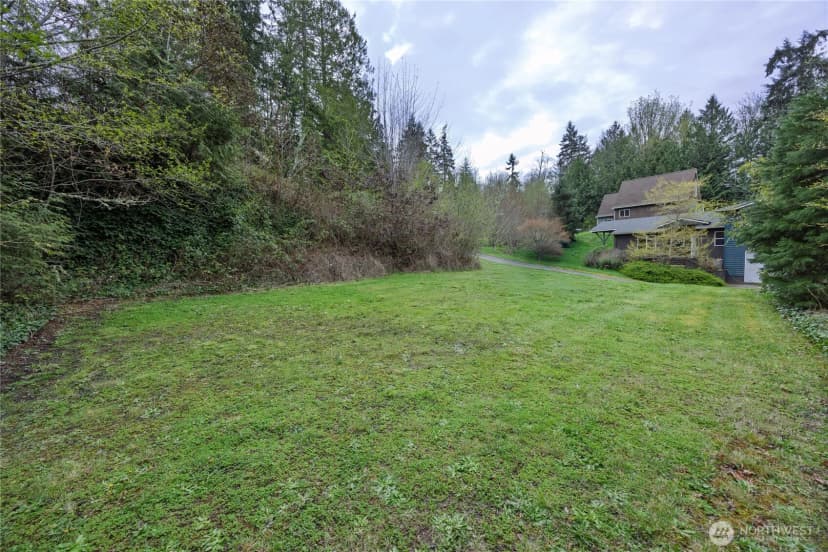 Property photo for 34550 Hood Canal Drive Ne, Kingston photo 2