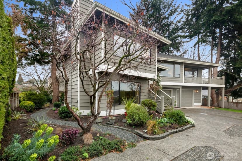 Property photo for 556 Holly Drive, Edmonds photo 5