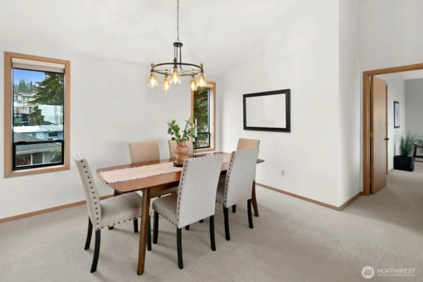 Property photo for 556 Holly Drive, Edmonds photo 11