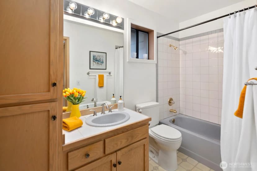 Property photo for 556 Holly Drive, Edmonds photo 26