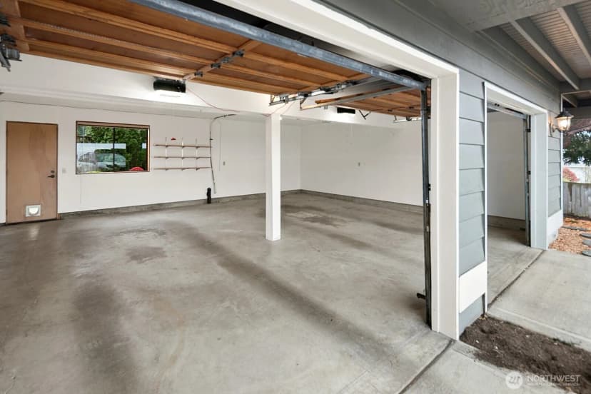 Property photo for 556 Holly Drive, Edmonds photo 35